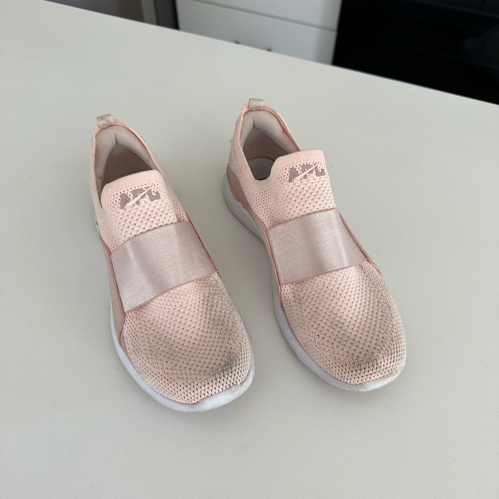 APL Techloom Bliss Sneakers Pink - 9